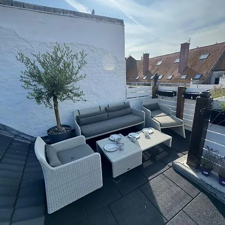 The Rooftop 아파트 *